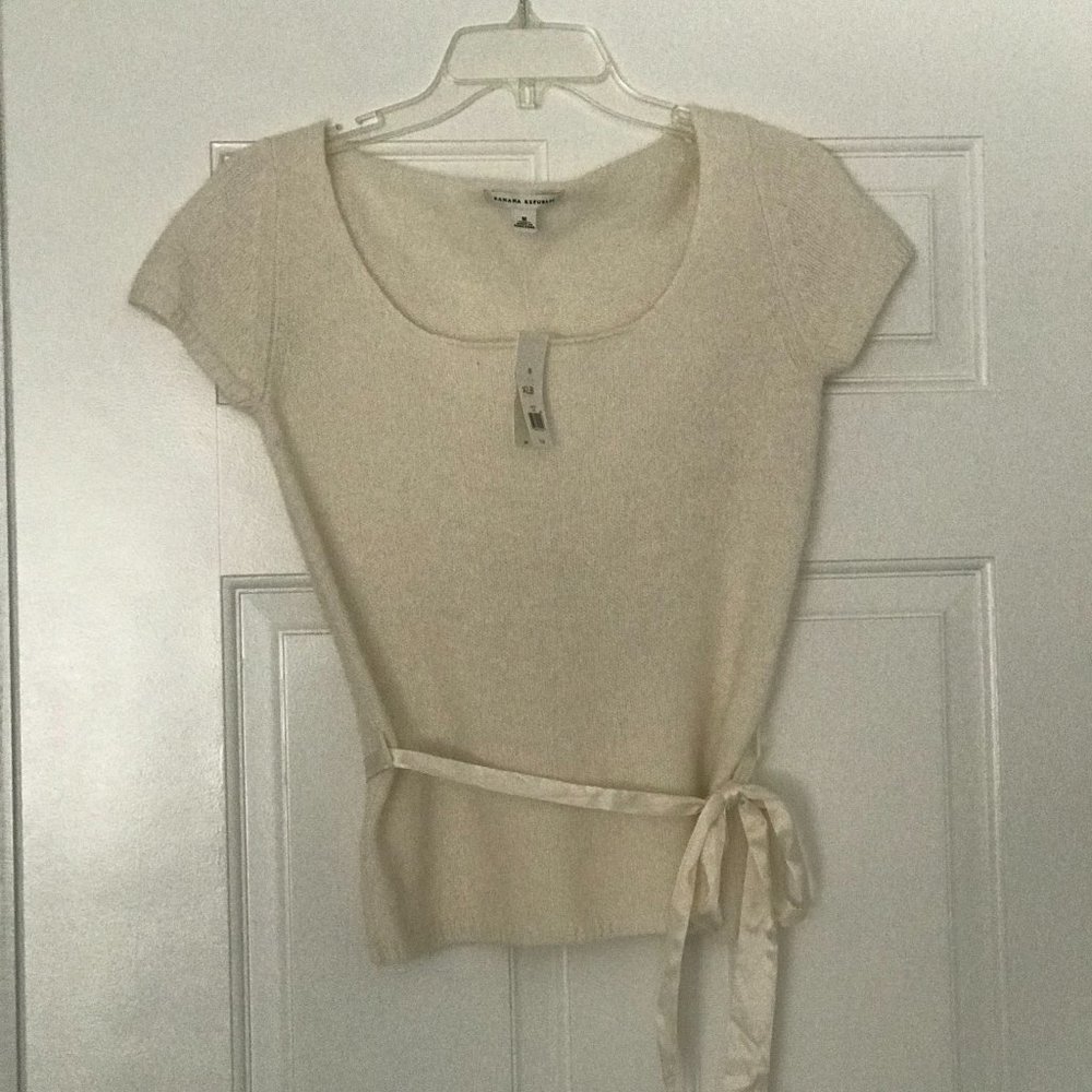 white short sleeve wool top